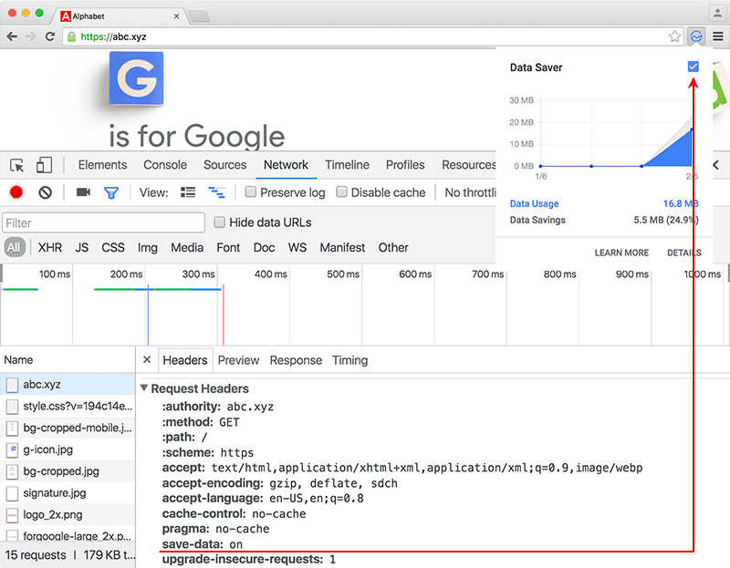 L'intestazione Save-Data visualizzata negli Strumenti per sviluppatori di Chrome, insieme all'estensione Risparmio dati.